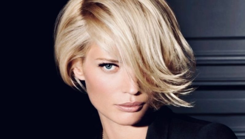 afbeelding Edward for Hair Model-korte-stijlvolle-blonde-edward for hair-kapper